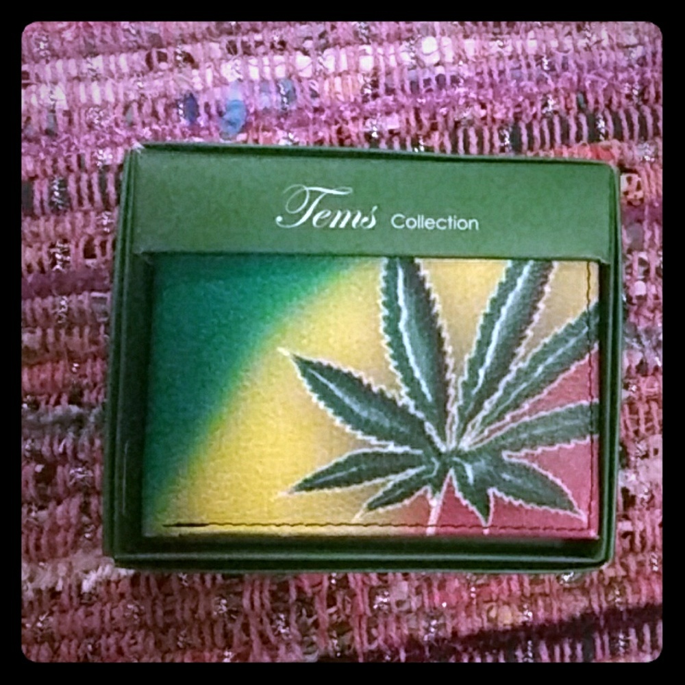 New leather wallet